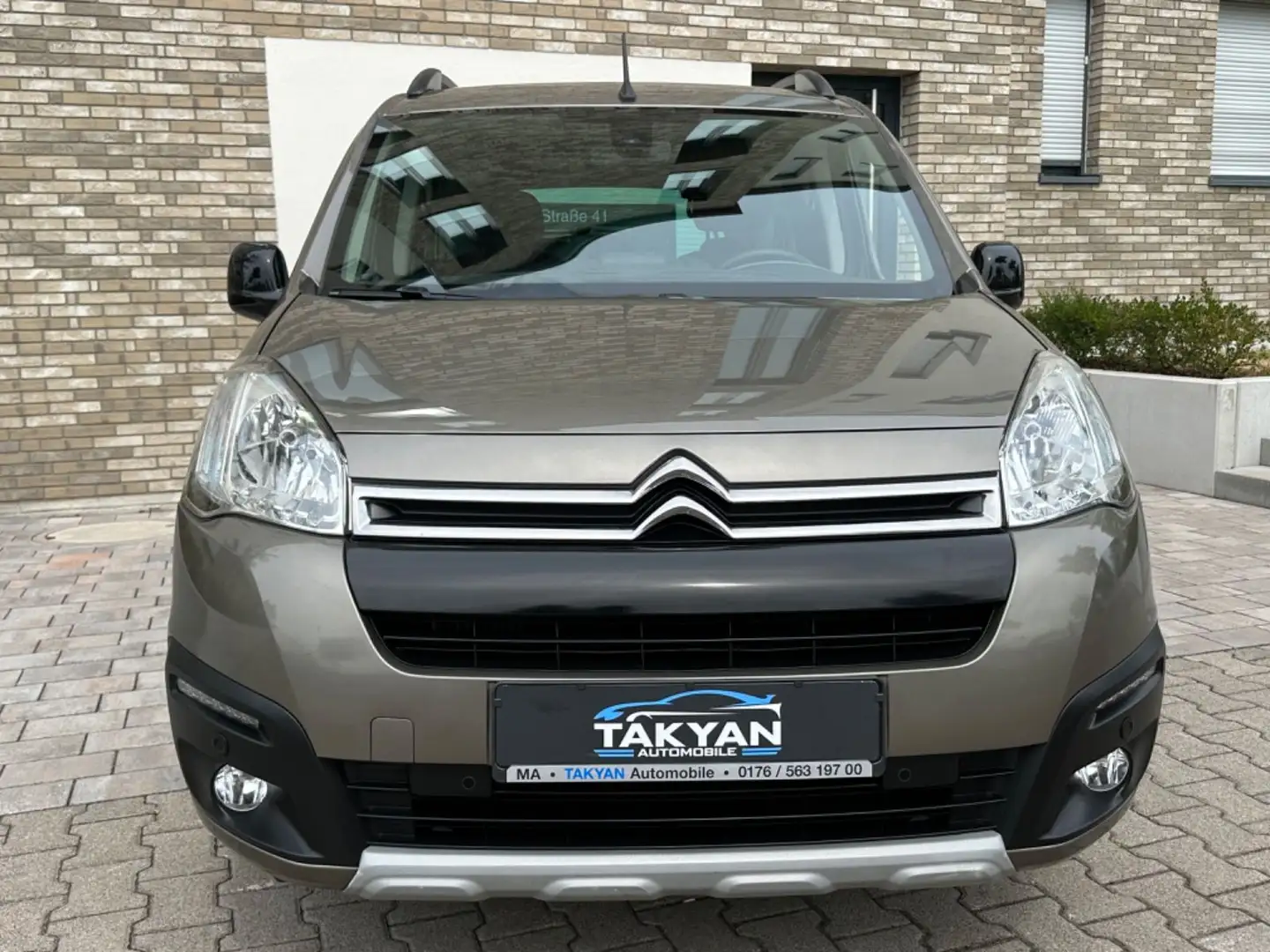 Citroen Berlingo Kombi XTR*aus 1.Hand*Scheckheft* Maro - 2