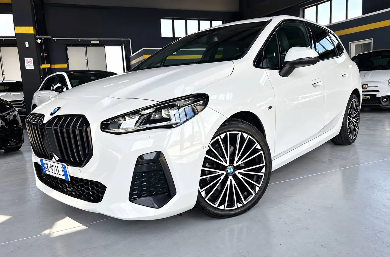 BMW 218