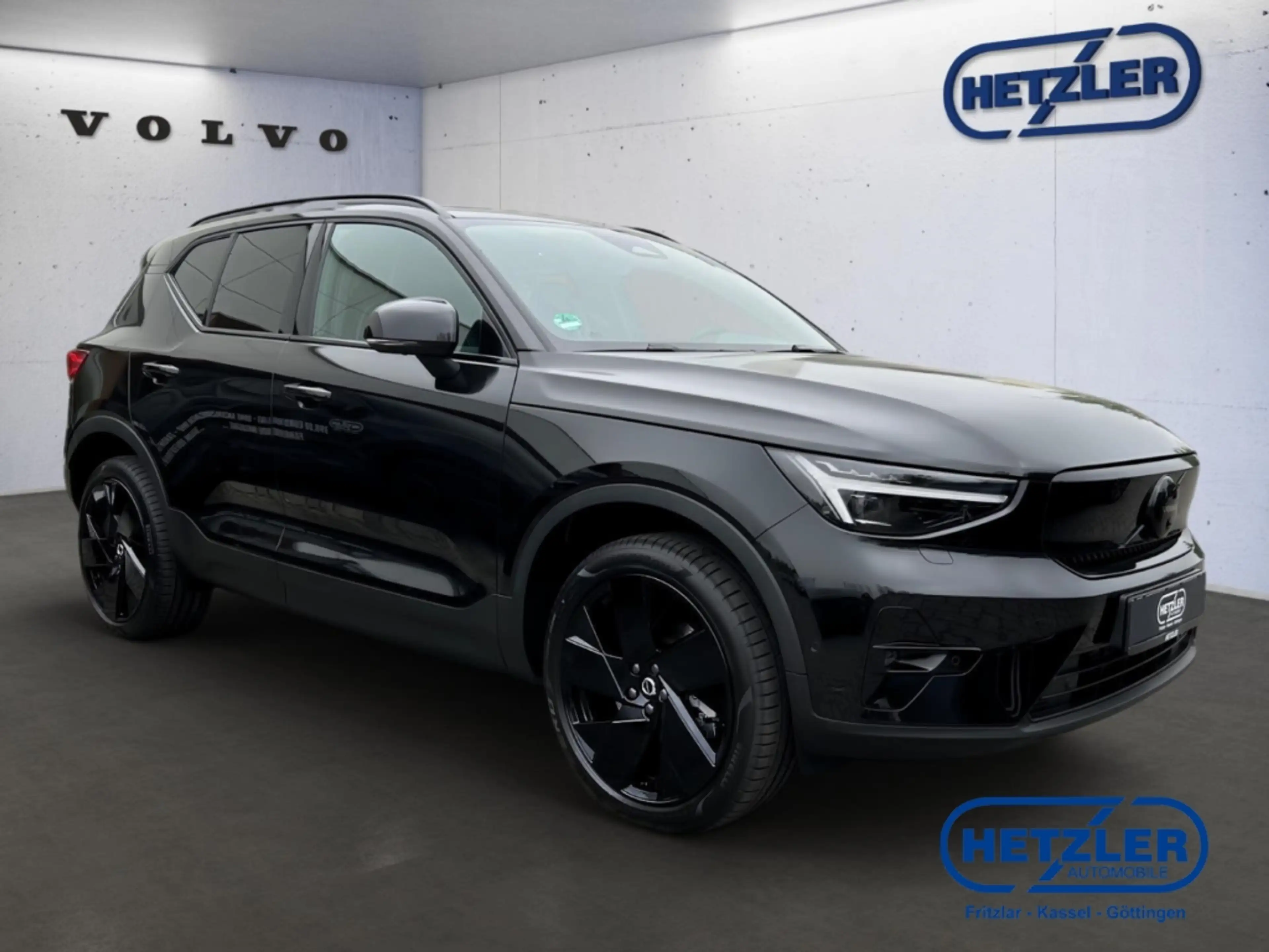 Volvo EX40 Twin Motor AWD Ultra Black Edition StandHZG AHK El — photo 2
