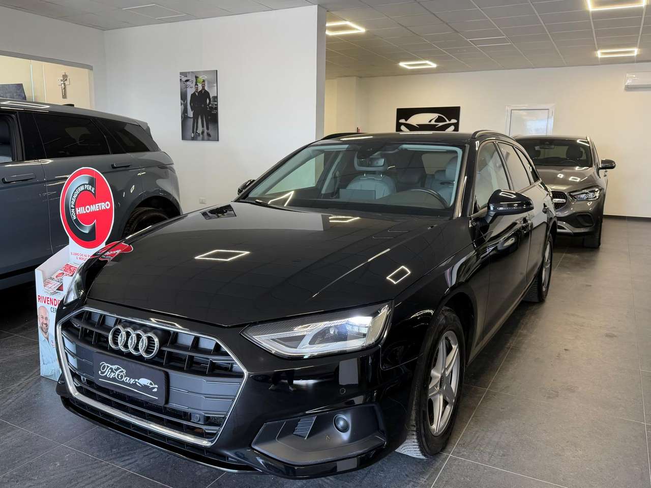 Audi A4 A4 V 2019 Avant 30 2.0 tdi mhev 136cv s-tronic