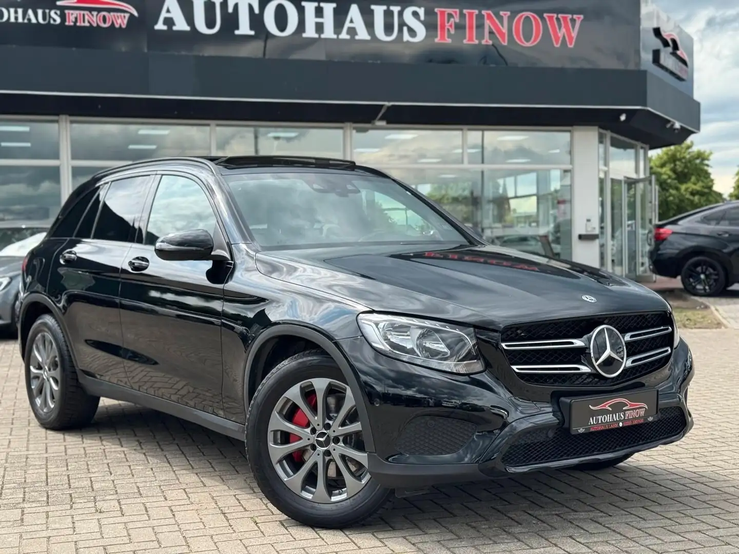 Mercedes-Benz GLC 220 d 4Matic"Night-Paket"PANO"ACC"BURMESTER" Schwarz - 1