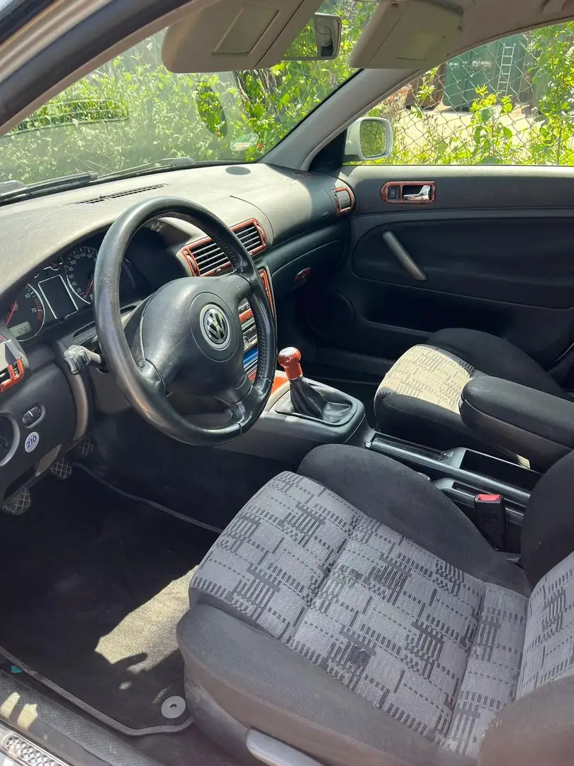 Volkswagen Passat 1.8 Trendline - 2