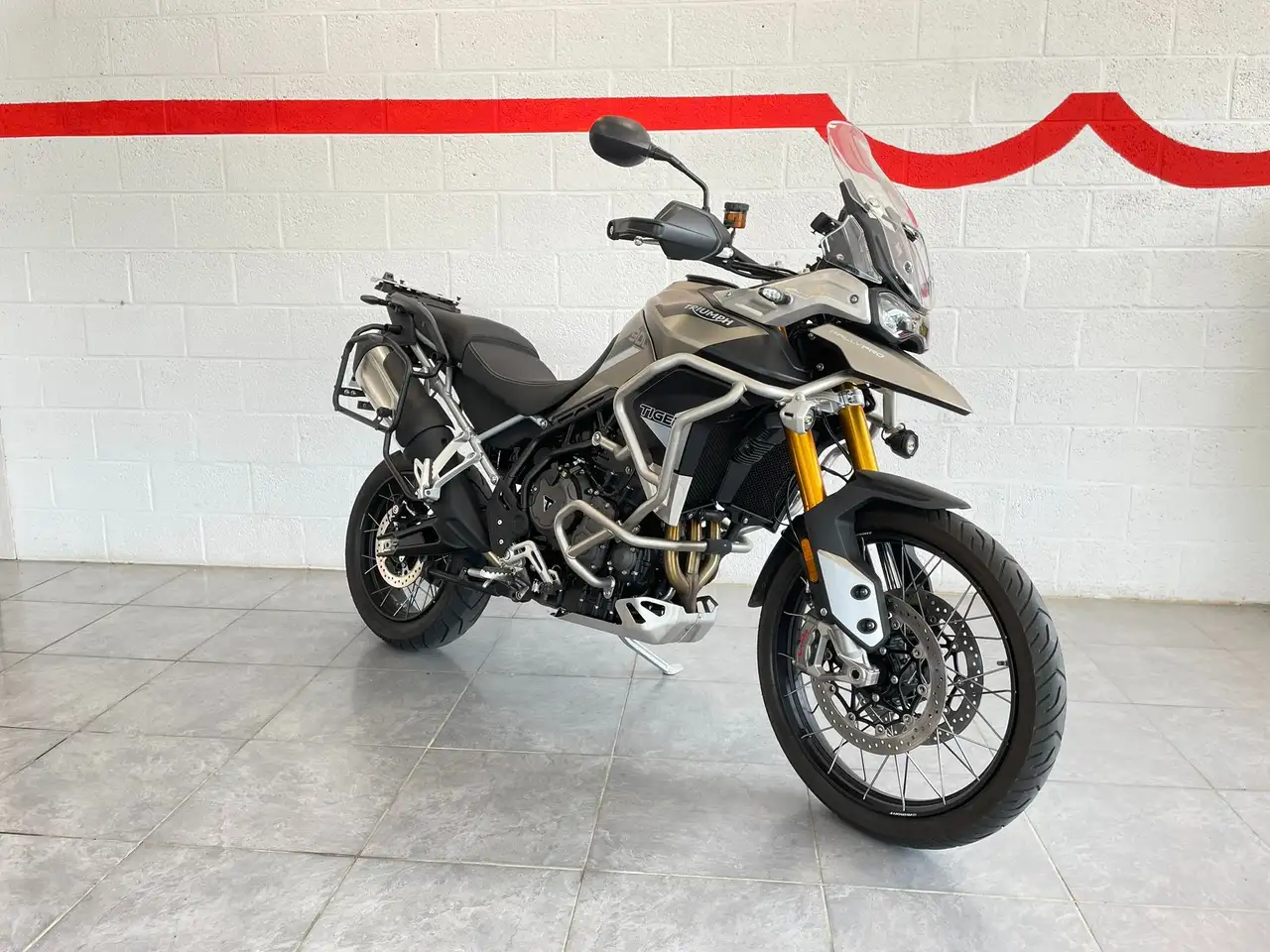 Triumph Tiger 900