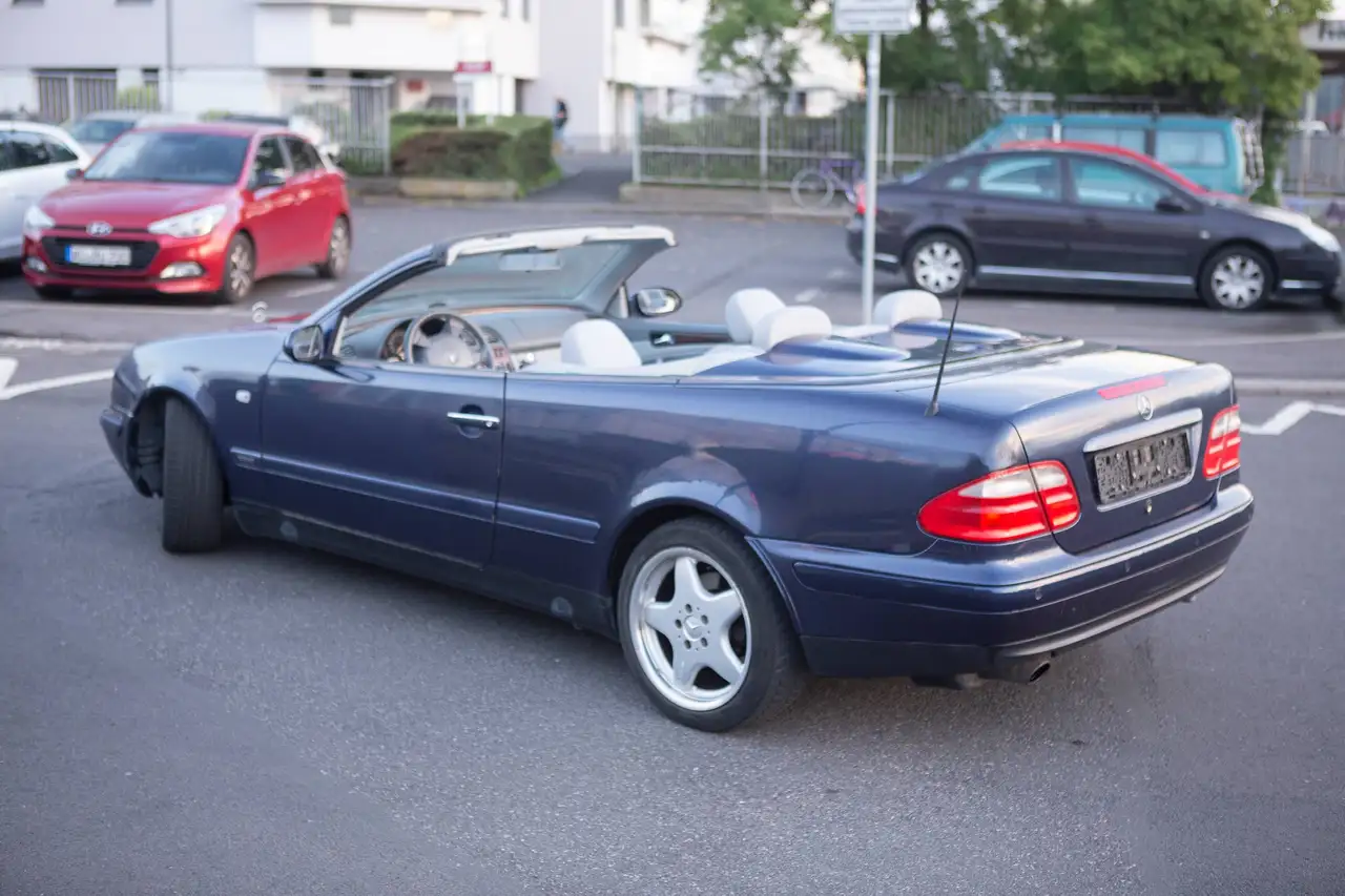 Mercedes-Benz CLK 230 CLK-Klasse Cabrio Kompressor Elegance AMG Bose, foto 3