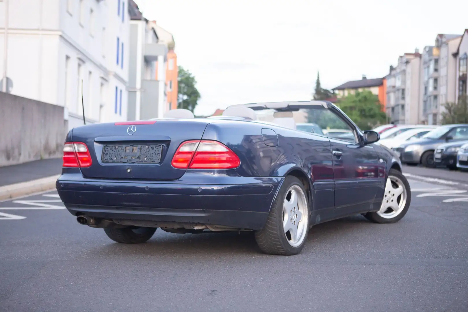 Mercedes-Benz CLK 230 CLK-Klasse Cabrio Kompressor Elegance AMG Bose Blau - 1