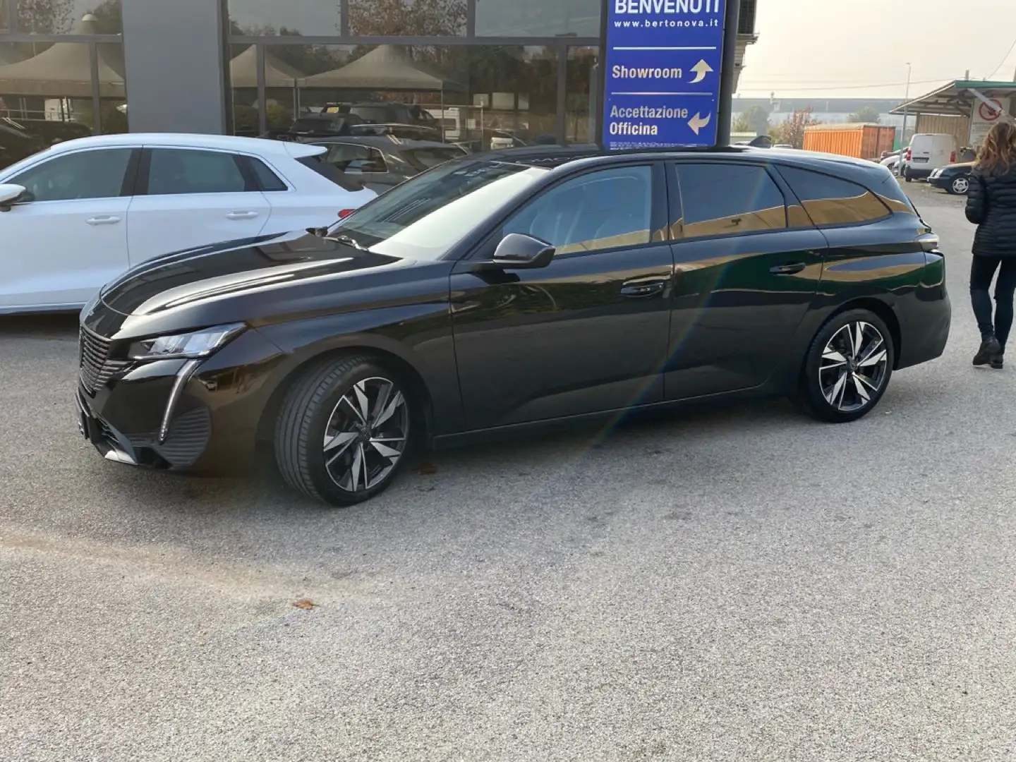 Peugeot 308 308 BlueHDi 130 S&S EAT8 SW Allure Pack Noir - 2