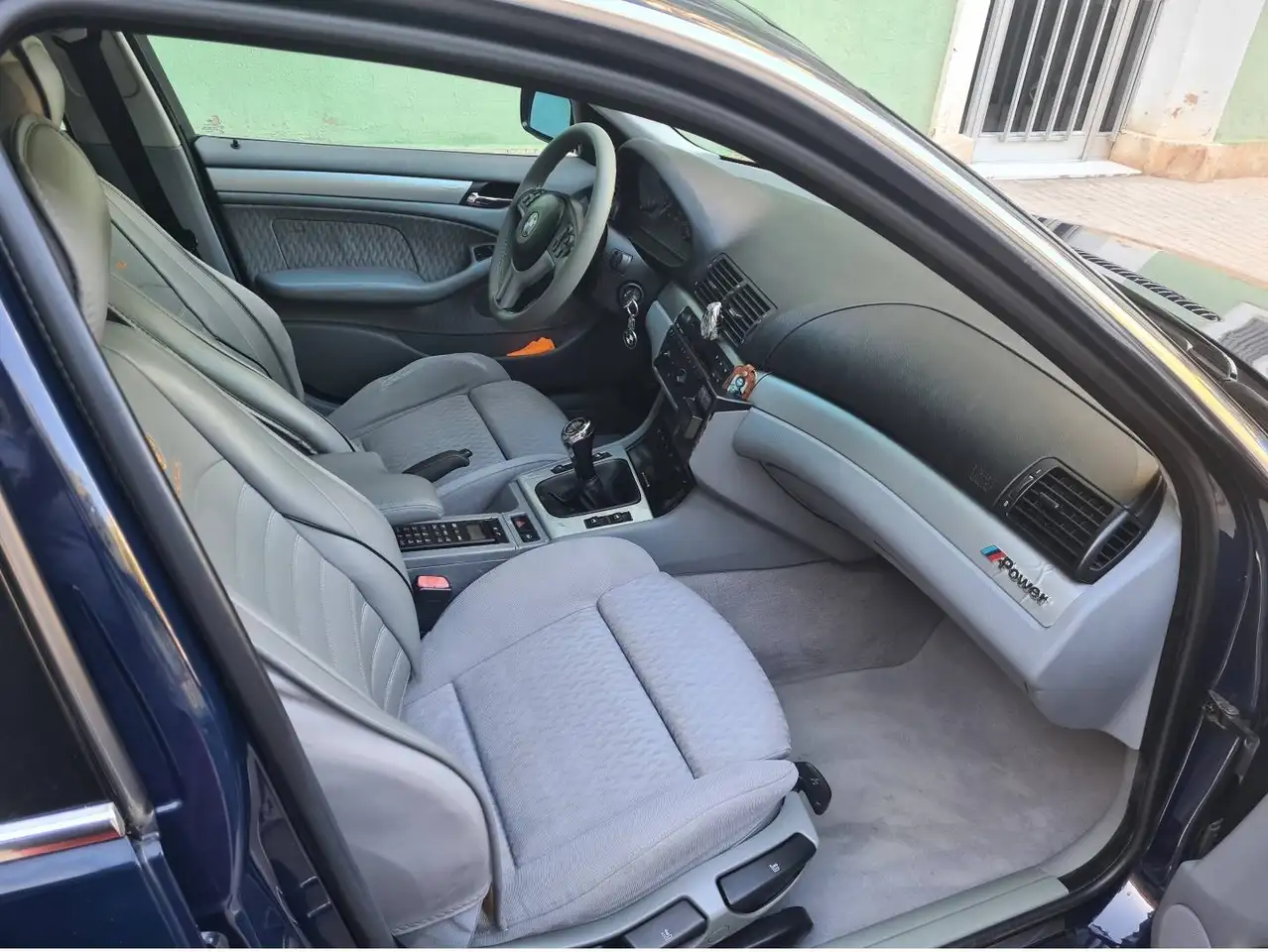 BMW 330d, foto 6