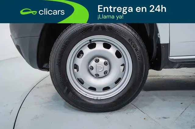 Dacia Duster view 11
