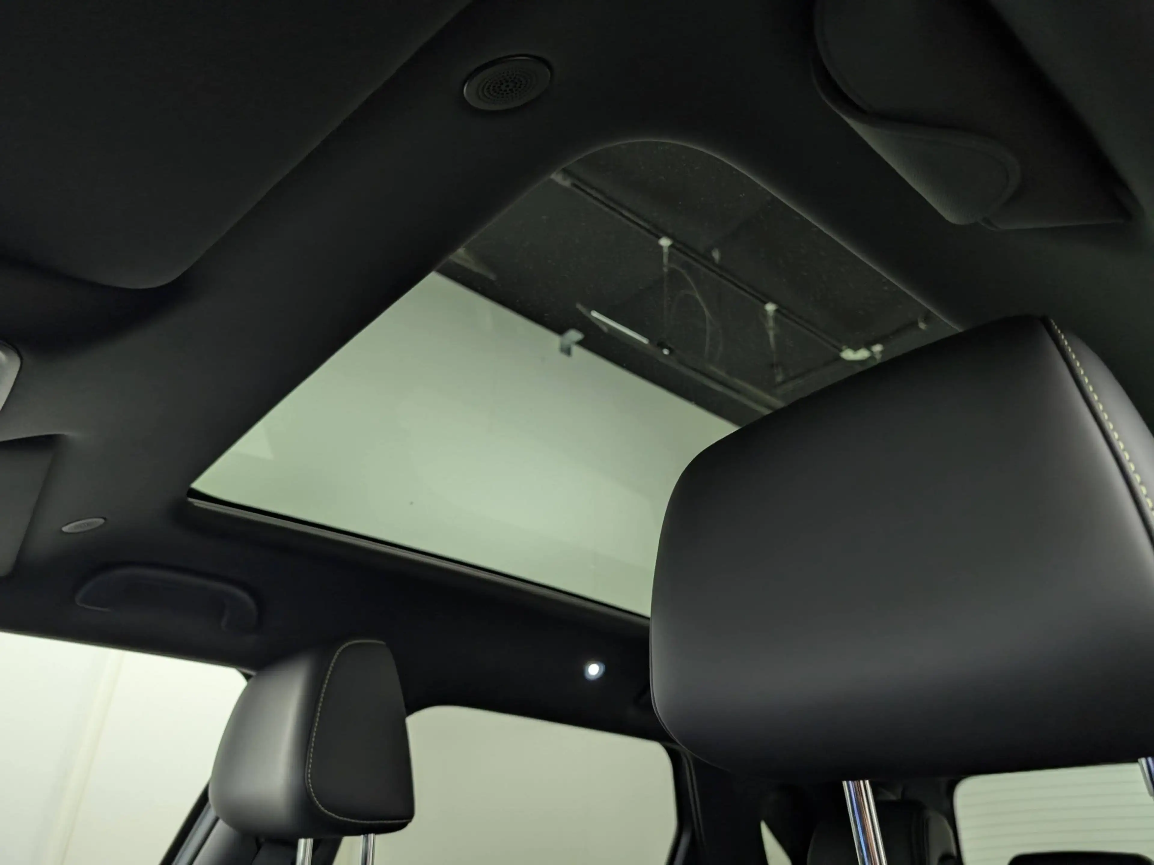 BYD Atto 2 DM-i Boost Glasdach ACC LED — photo 9