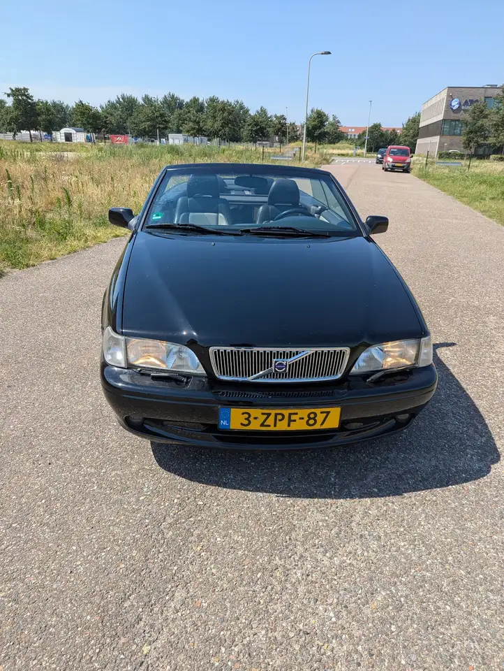 Volvo C70 2.3 T5 Luxury, foto 2