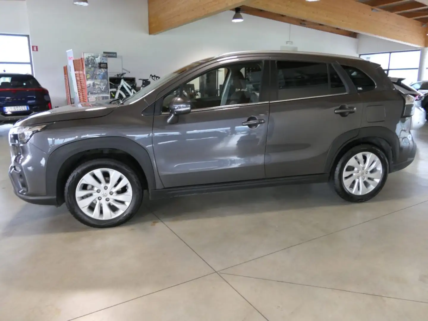 Suzuki S-Cross 1.4 Hybrid 4WD AllGrip Top Šedá - 2