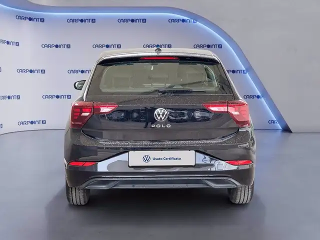 Volkswagen Polo view 5