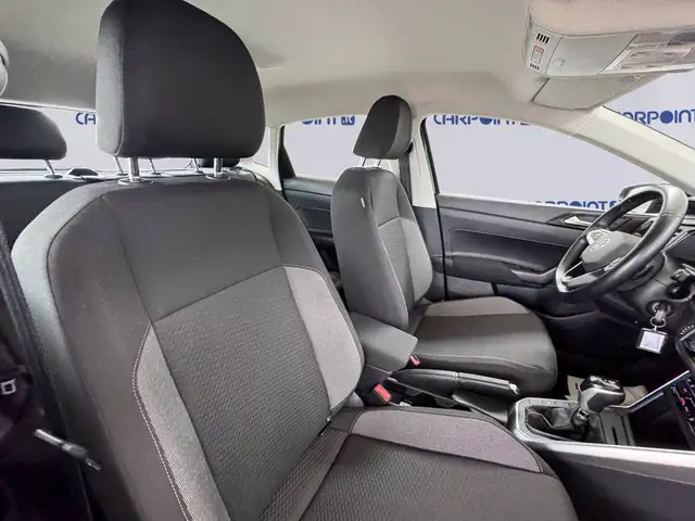 Volkswagen Polo view 8