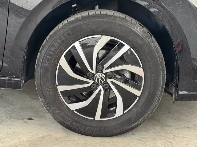 Volkswagen Polo view 15