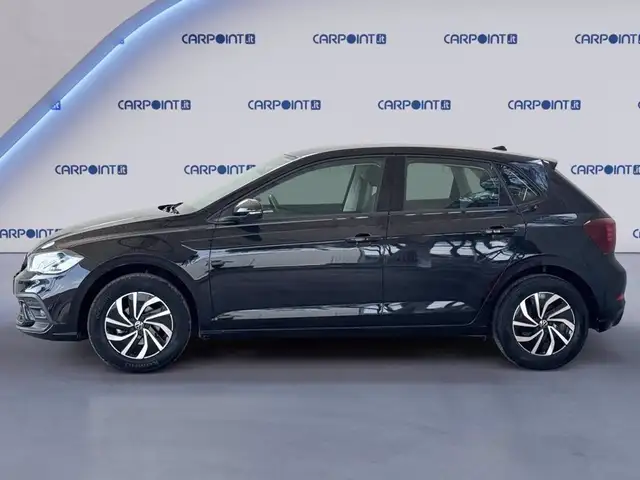 Volkswagen Polo view 4