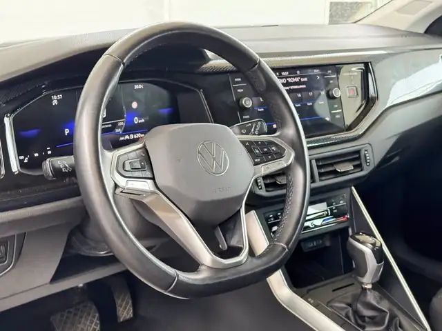 Volkswagen Polo view 19
