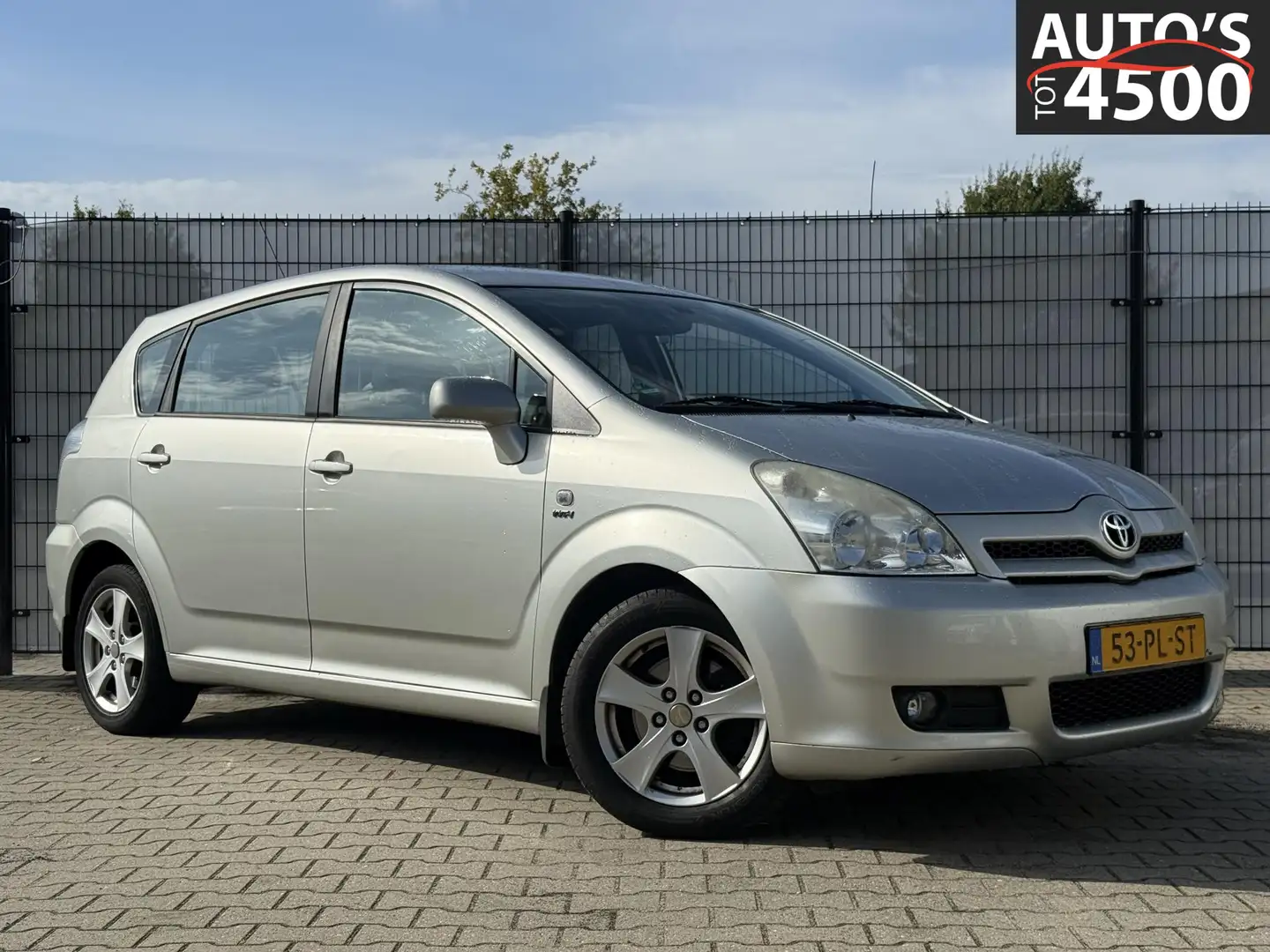 Toyota Corolla Verso 1.8 VVT-i Sol 7pers! automaat! Grijs - 1
