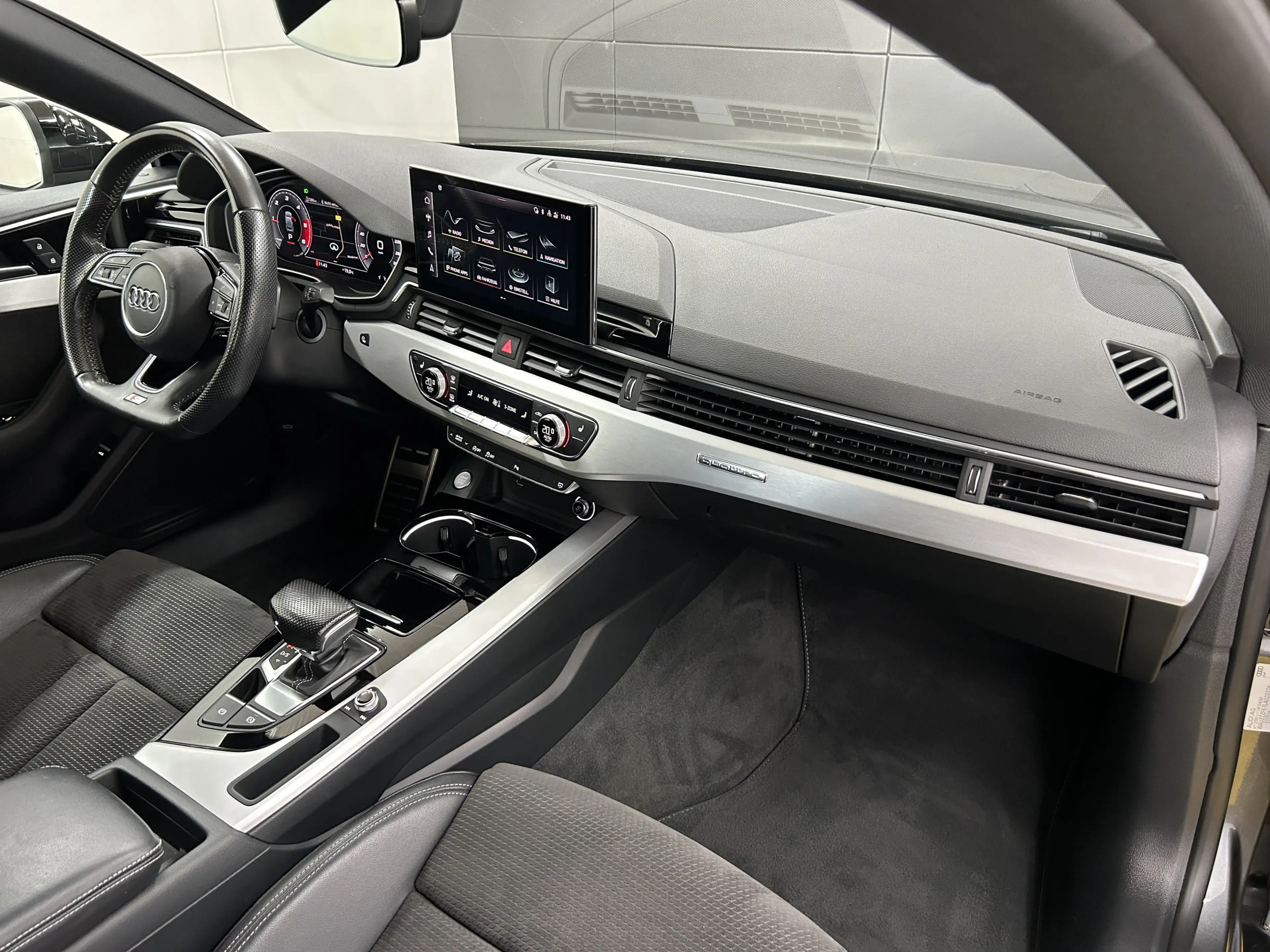 Audi A5 Sport-S line+Laser+MatrixACC-AHK-Virtual — photo 9
