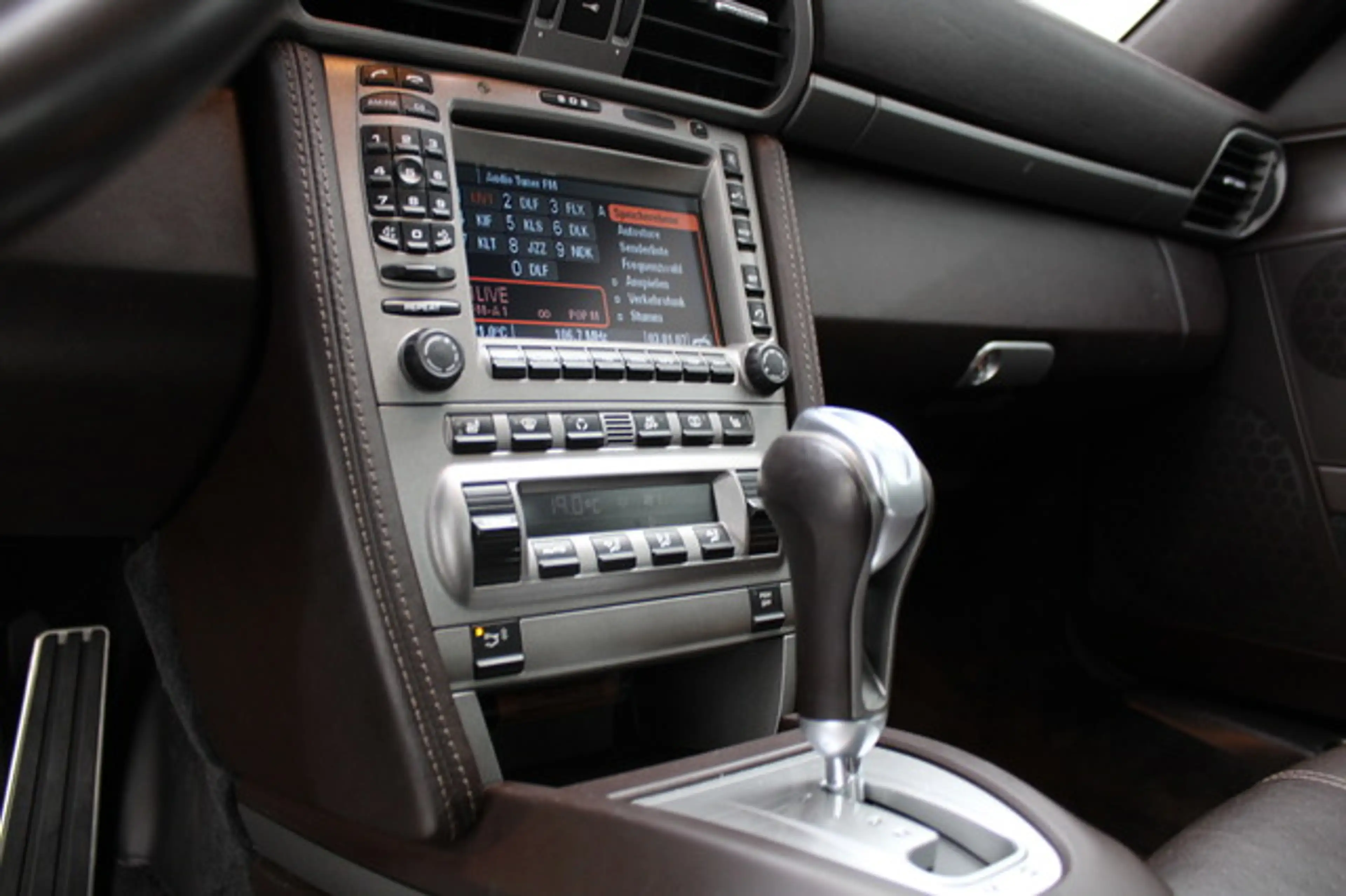 Porsche 911 Carrera 4 Coupe NAVI/PDC/PDK/PCM/DT.FZG/COC — photo 9
