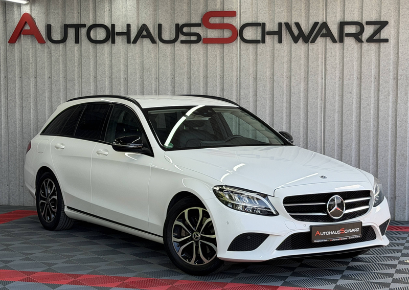 Mercedes-Benz C 220 C220d Avantgarde VirtCock Distronic Kamera AHK Led T-Leder