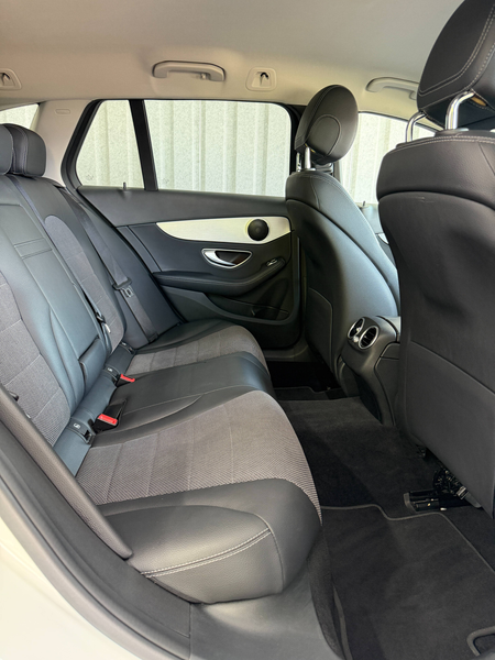 Mercedes-Benz C 220 C220d Avantgarde VirtCock Distronic Kamera AHK Led T-Leder — photo 14