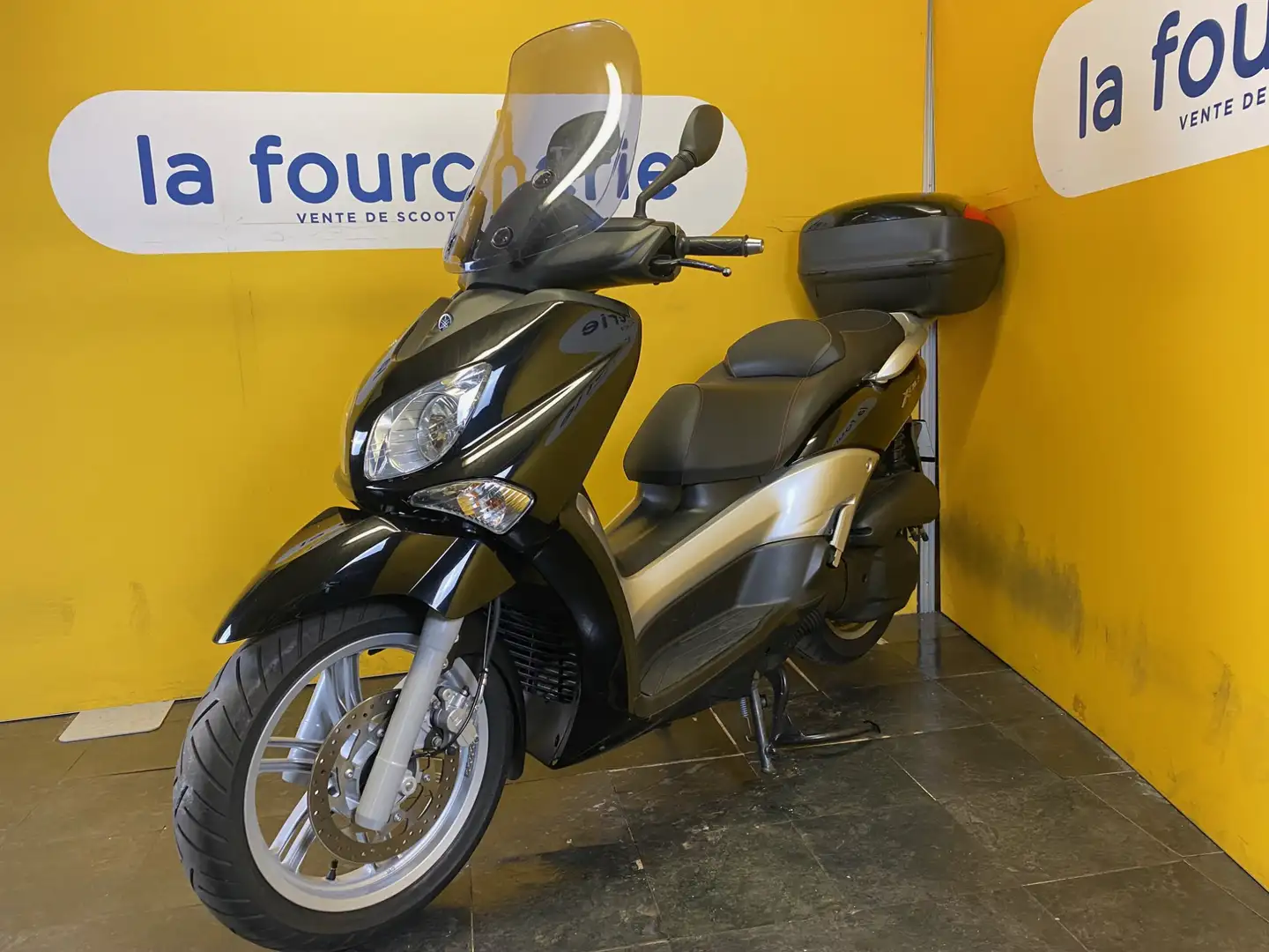 Yamaha X-City 125 Чорний - 1