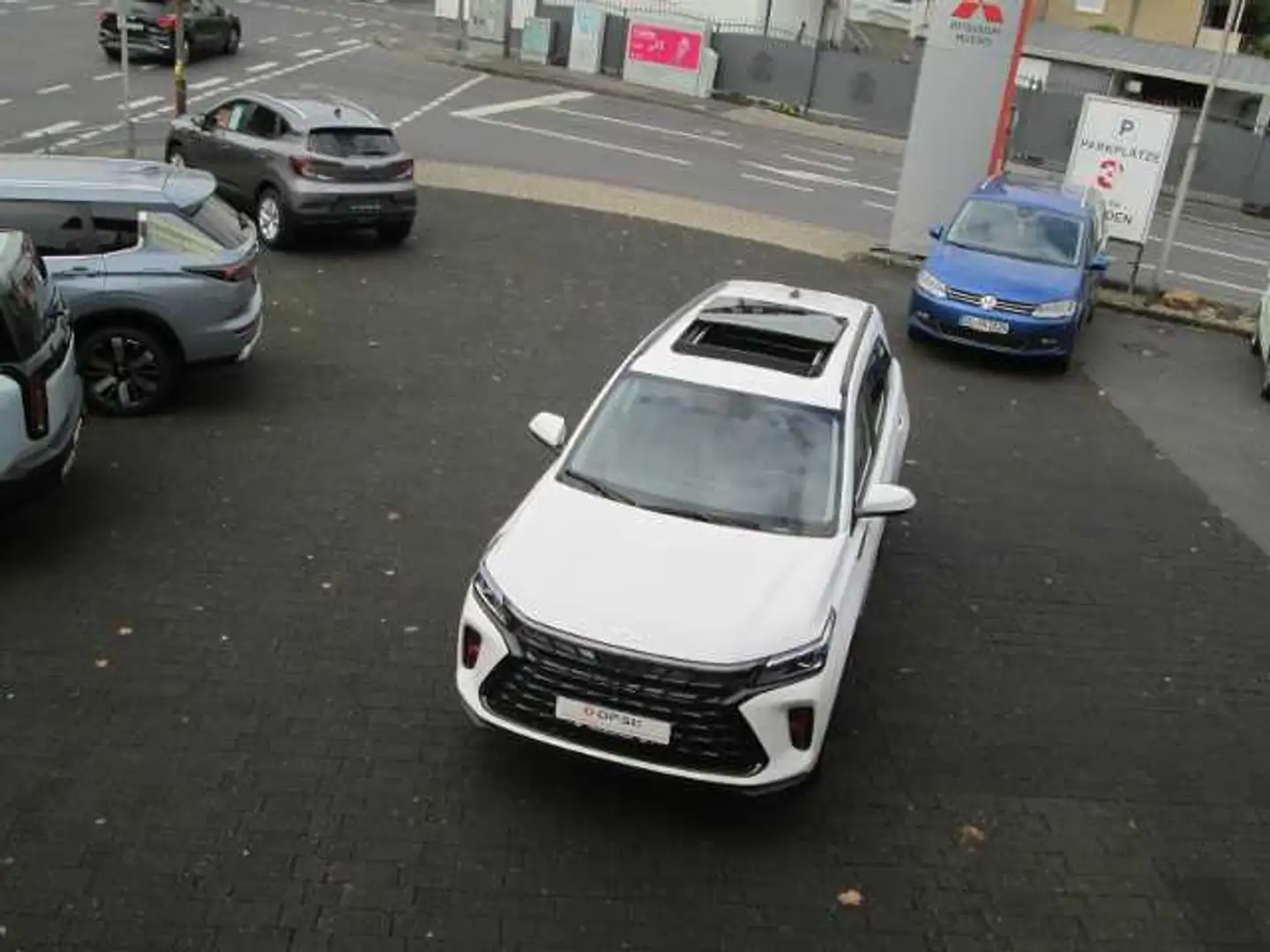 DFSK DFSK Fengon 600 Automatik,7 Sitzer Blanc - 1