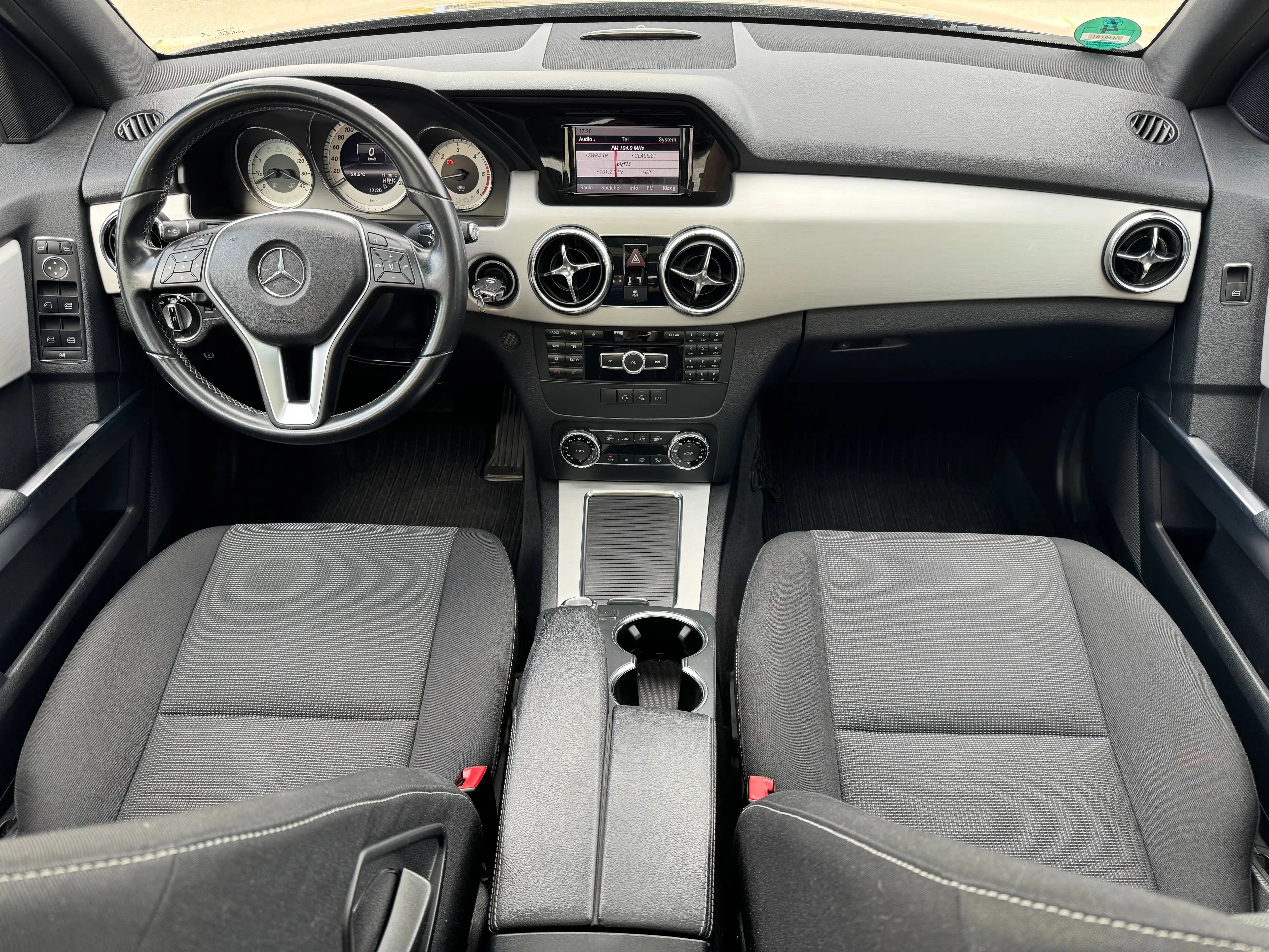 Mercedes-Benz GLK 250 GLK 250 BlueTEC 4Matic 7G-TRONIC AMG Line AHK Panorama S.Heft EU6 — photo 11