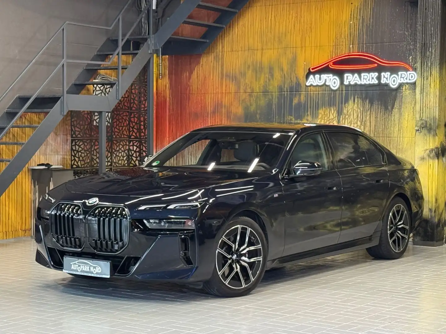 BMW 740 d xDrive M Sportpaket Pro SKY~MASSAGE~360~B&W Noir - 1