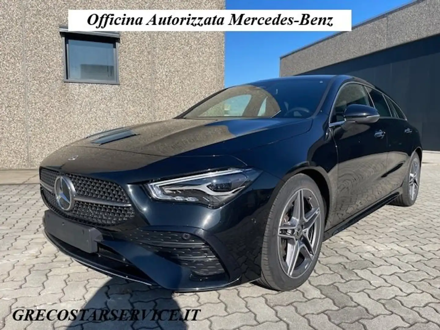 Mercedes-Benz CLA 180 Shooting Brake AMG Line Advanced Plus Automatic Noir - 1