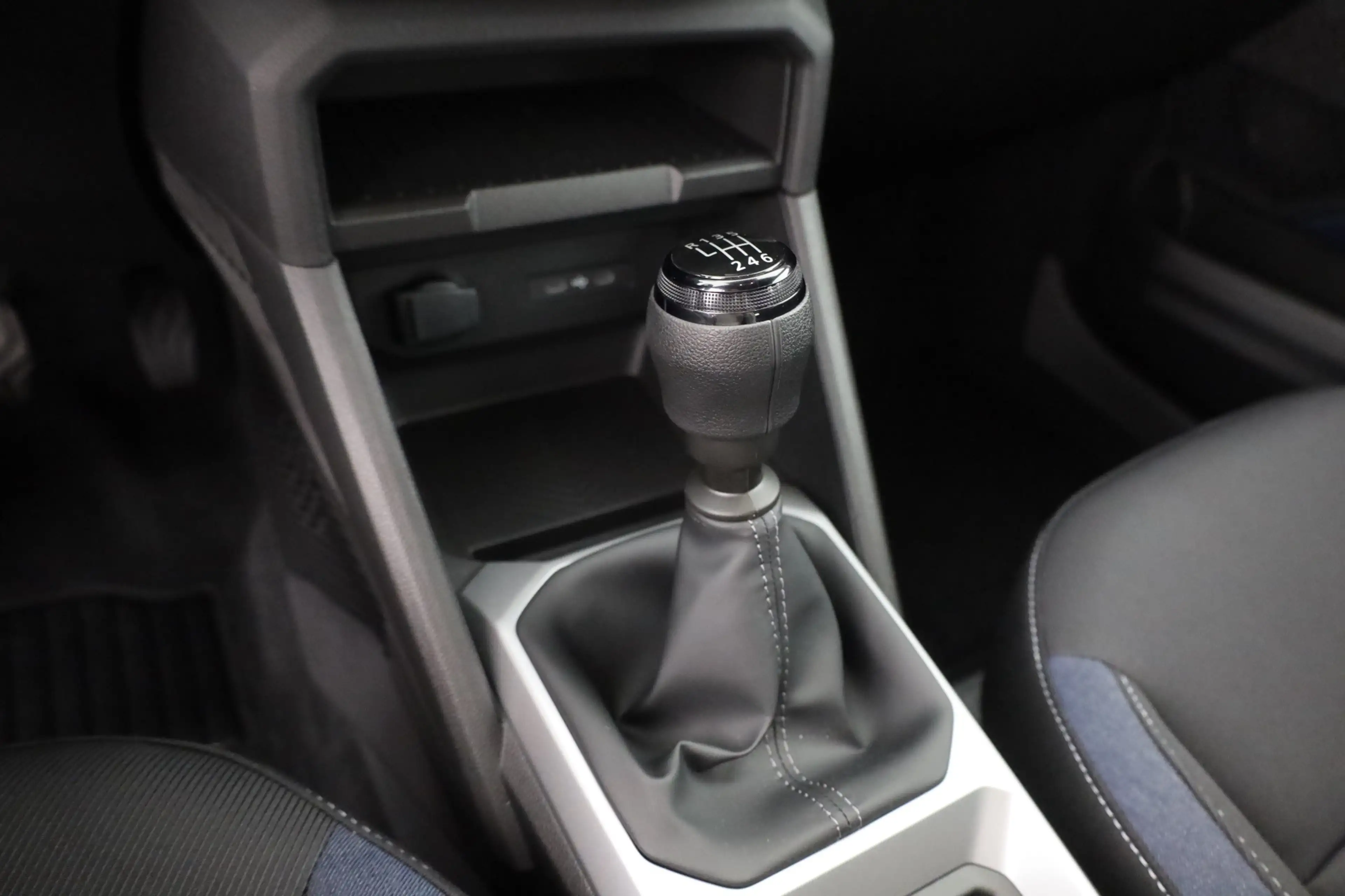 Dacia Bigster Expression 140 mHev LED Kamera Sitzheizung — photo 14