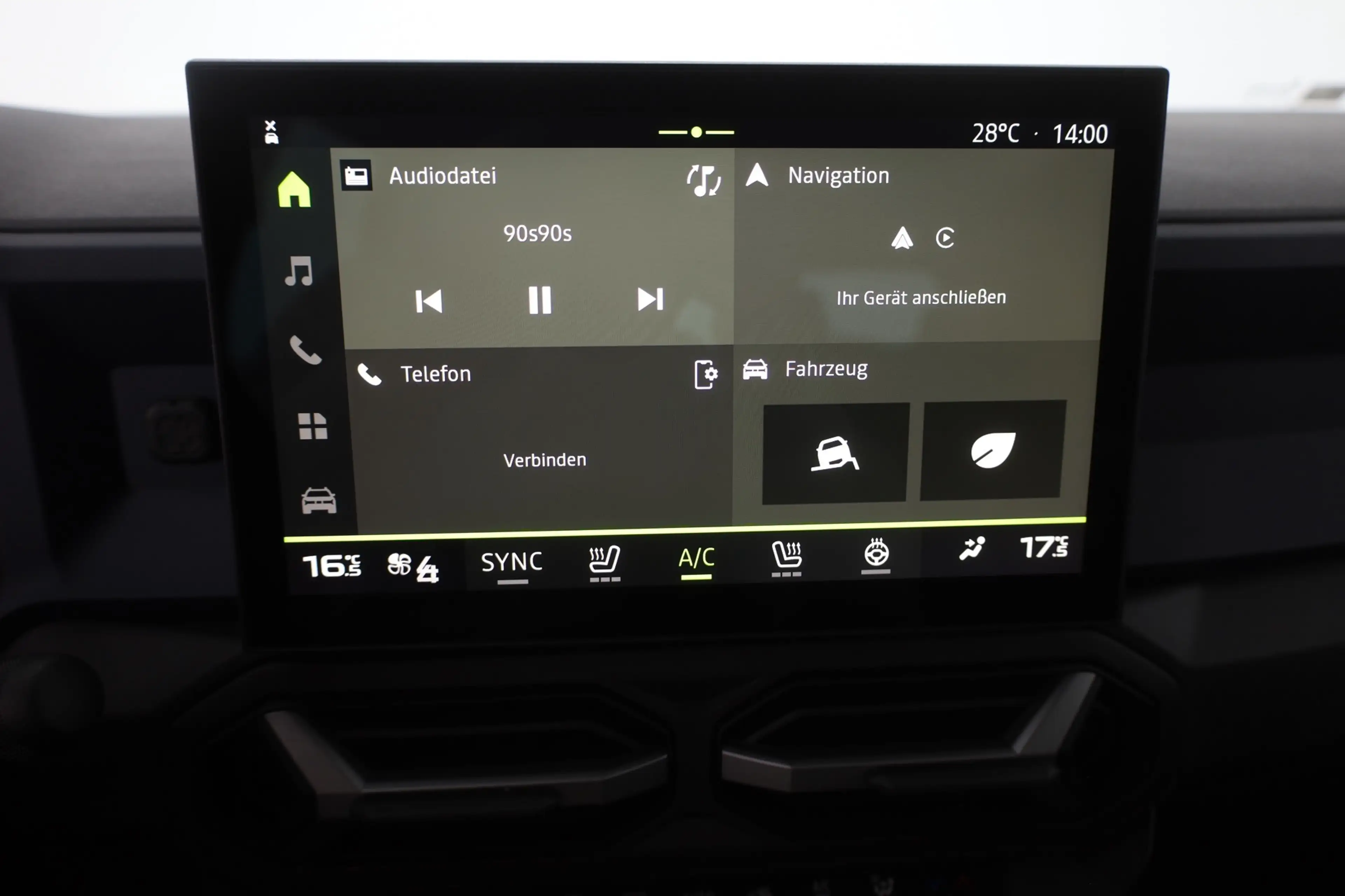 Dacia Bigster Expression 140 mHev LED Kamera Sitzheizung — photo 11
