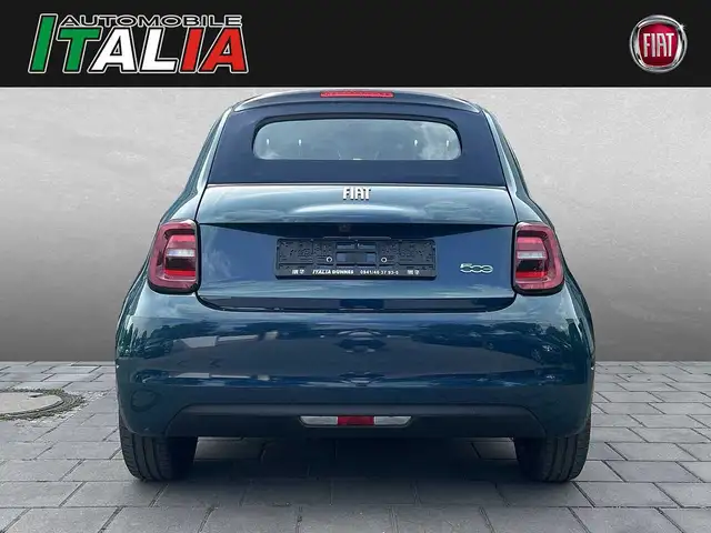 Fiat 500e view 4