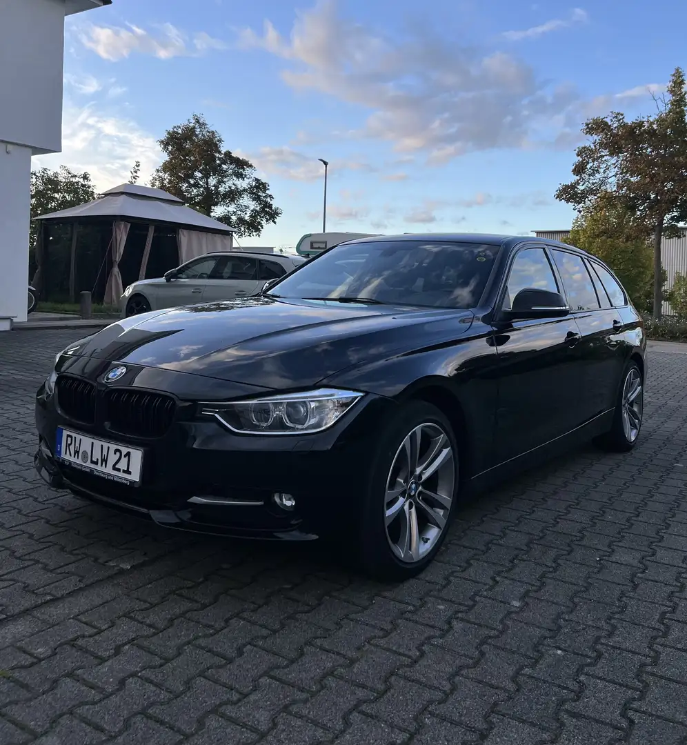 BMW 320 320d Touring xDrive Aut Sport Line Motor revidiert - 1