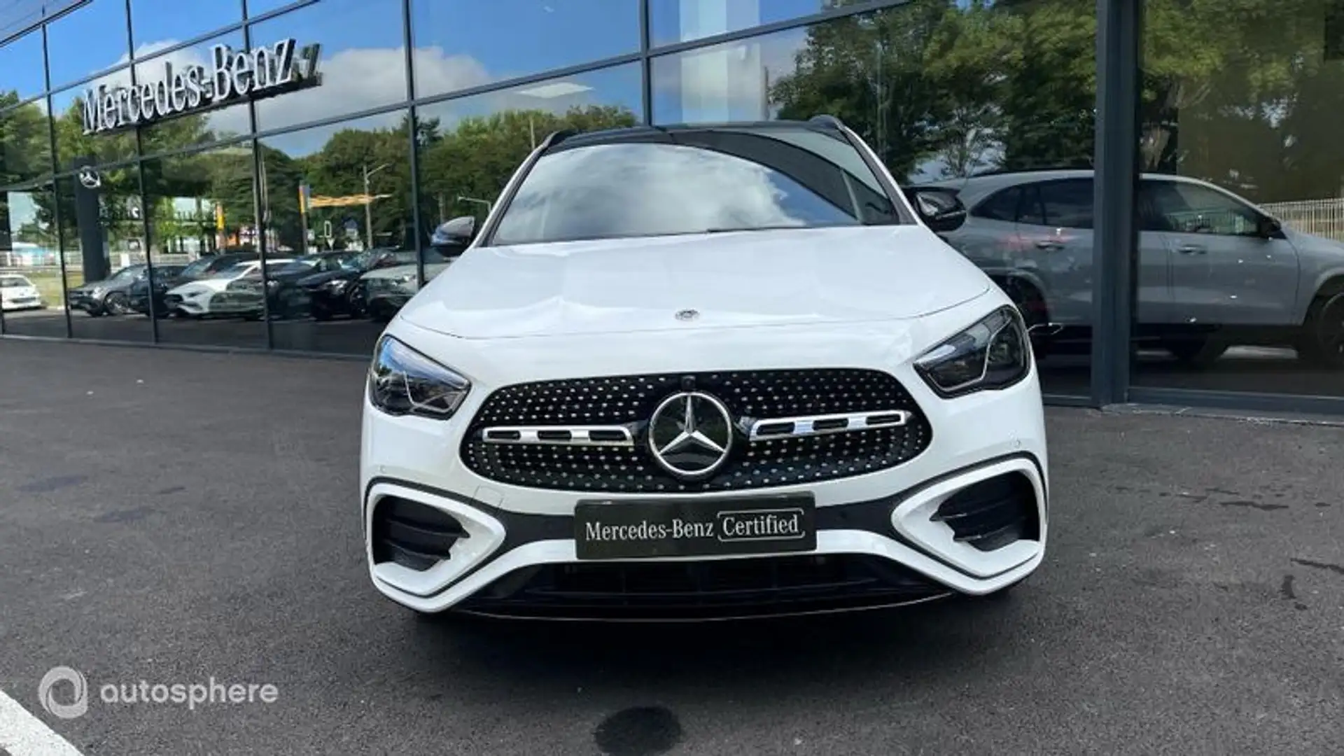 Mercedes-Benz GLA 200 200 d 150ch AMG Line 8G-DCT - 2