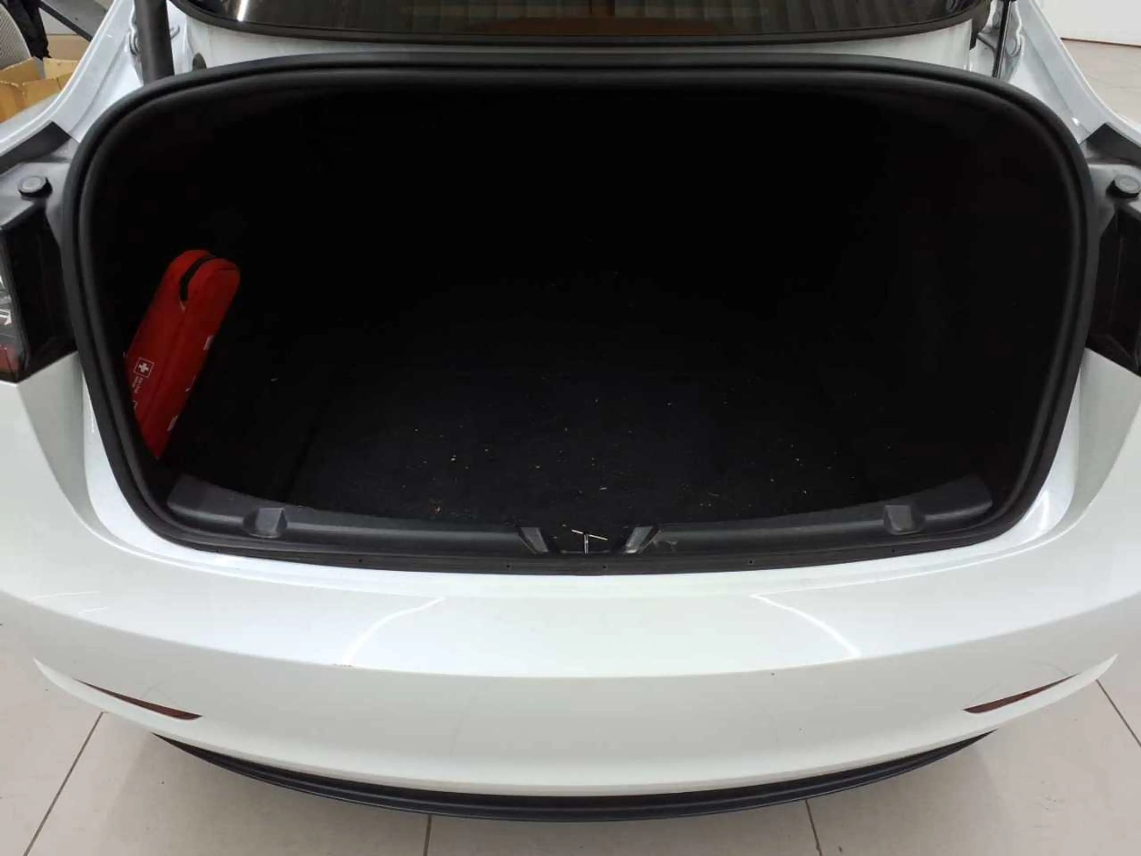 Tesla Model 3 Model 3 LR Allradantrieb Dual Motor — photo 15