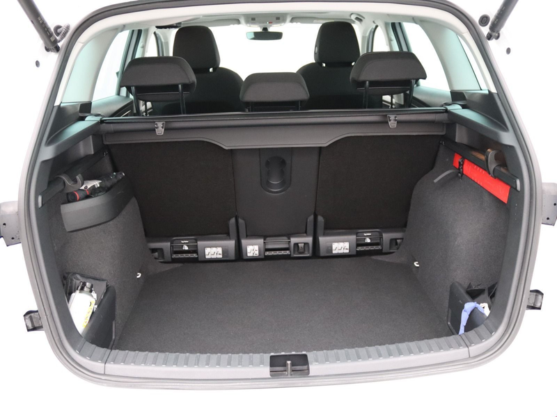 Skoda Karoq Style 2.0TDI 4x4 DSG/ Pano, Navi, LED, AHK — photo 14
