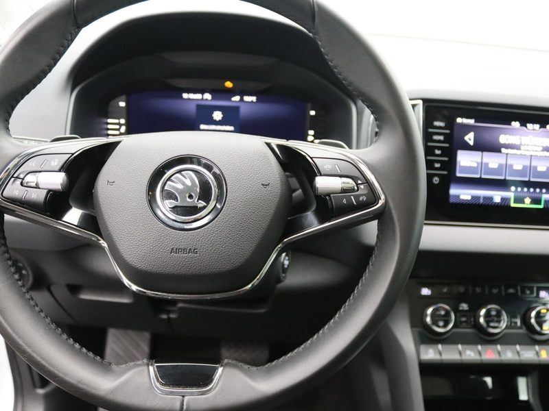 Skoda Karoq Style 2.0TDI 4x4 DSG/ Pano, Navi, LED, AHK — photo 9