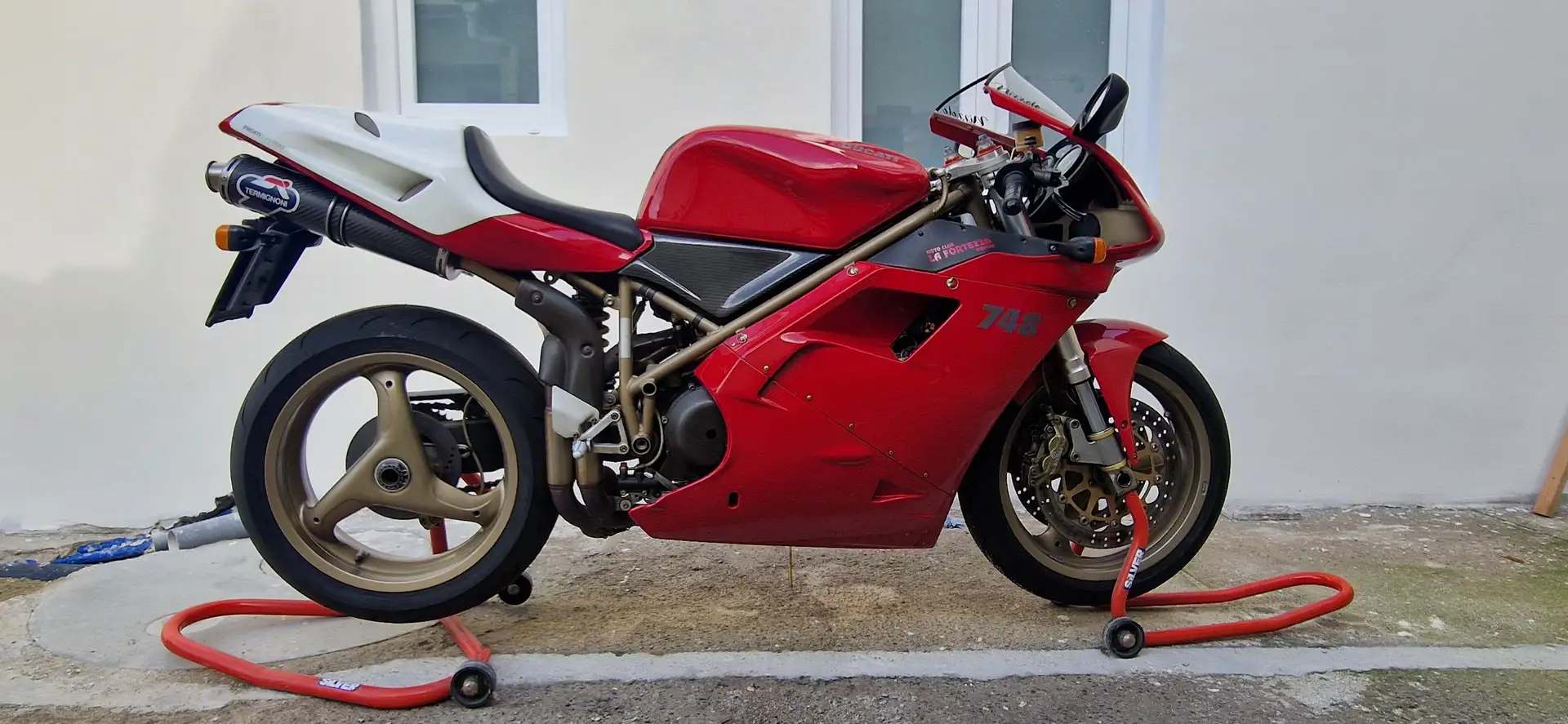 Ducati 748 748 biposto Rot - 1