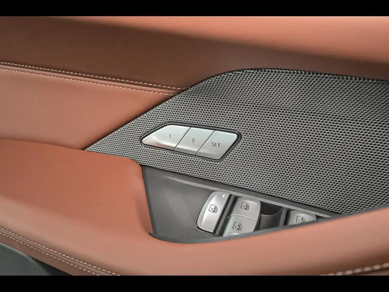 BMW i4 MPACKPRO DASS+ 360CAM TH H&K PANO COMFORT, миниатюра 19