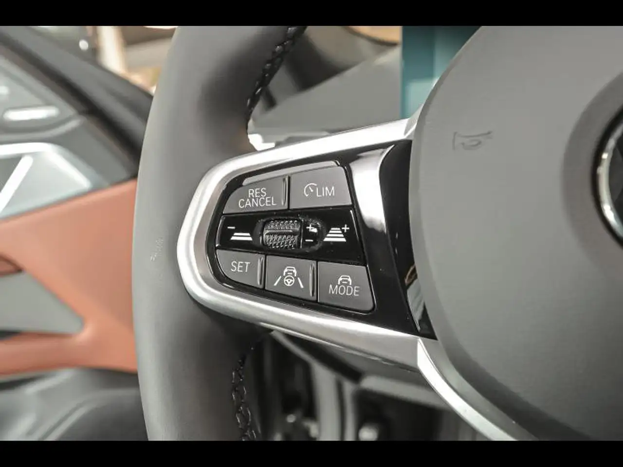 BMW i4 MPACKPRO DASS+ 360CAM TH H&K PANO COMFORT, миниатюра 17