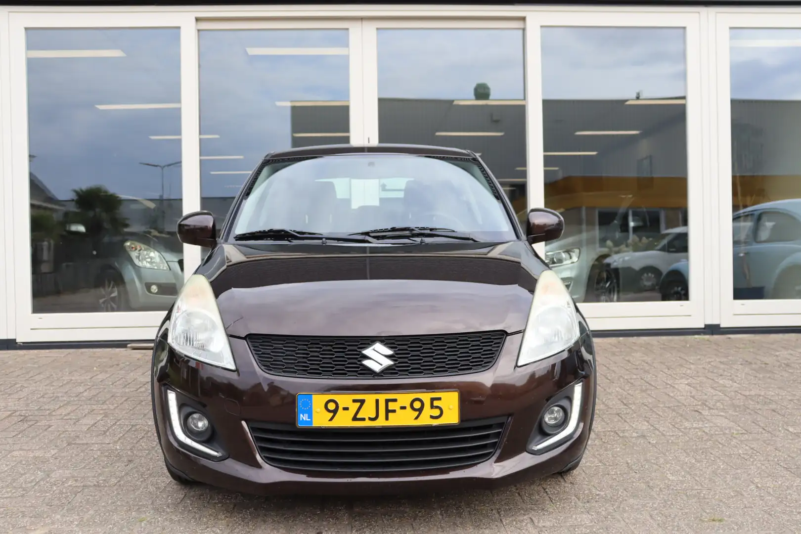 Suzuki Swift 1.2 Dynamic EASSS, Cruise Control, Airco, Prijs Is Braun - 2
