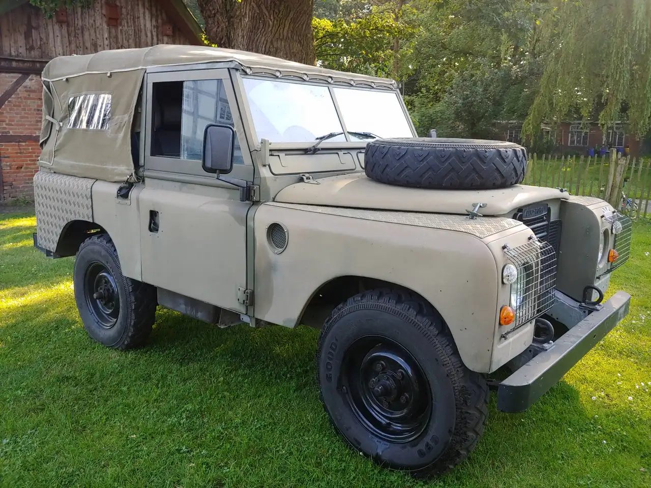 Land Rover Serie3 LR 88 Cabrio/pick up schöner Zustand H Zulassung 5 Sitzer Verzinkter Rahmen frame off restauration, foto 5