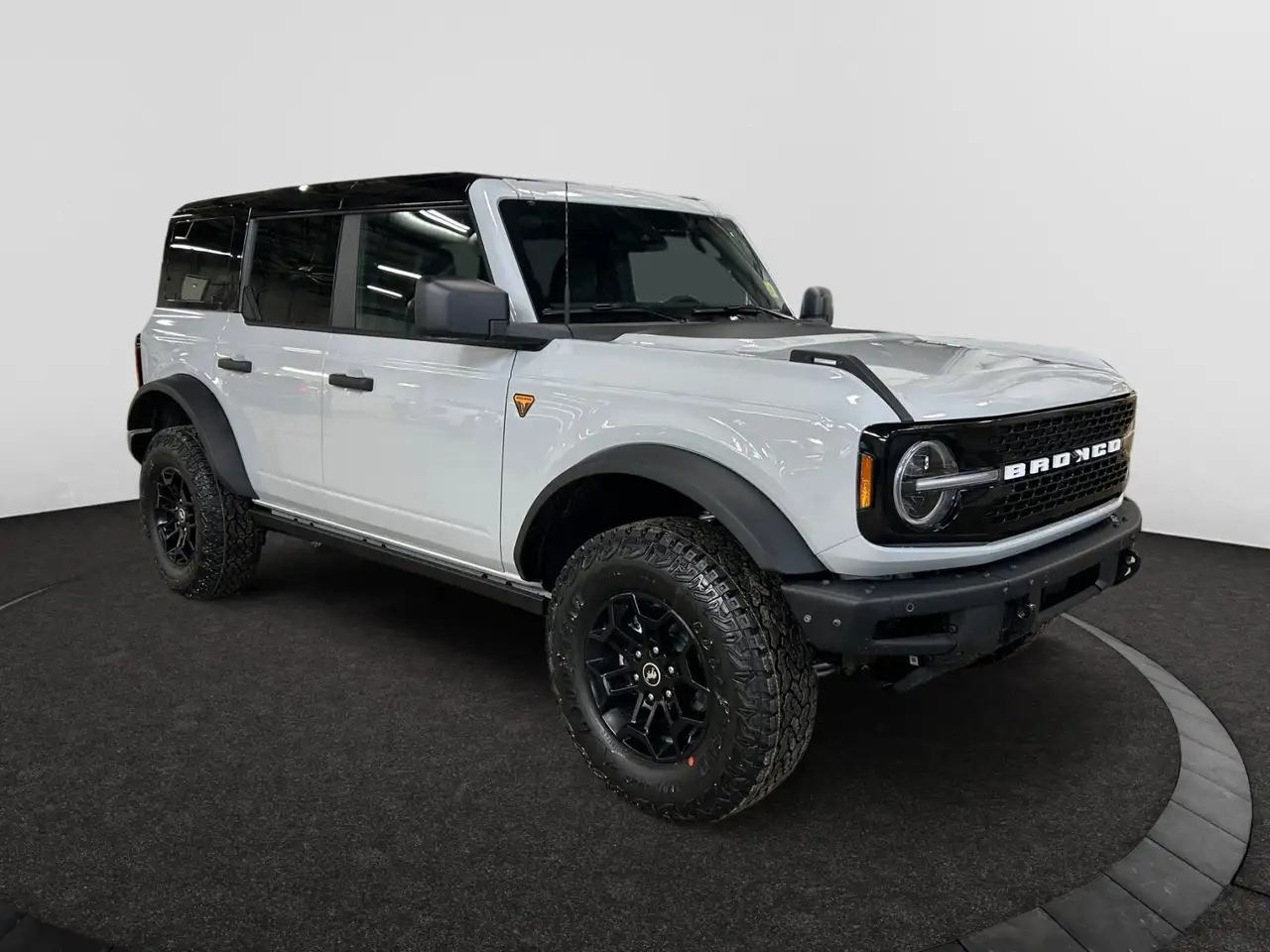 Ford Bronco снимка Ford Bronco