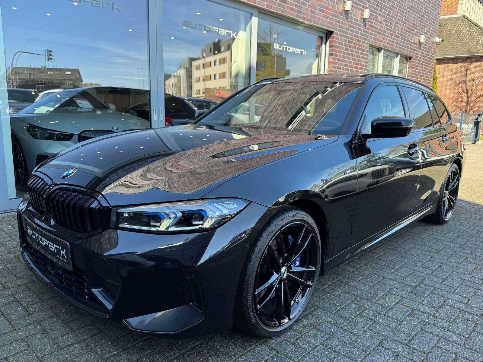 Second hand Bmw 3 Series 320