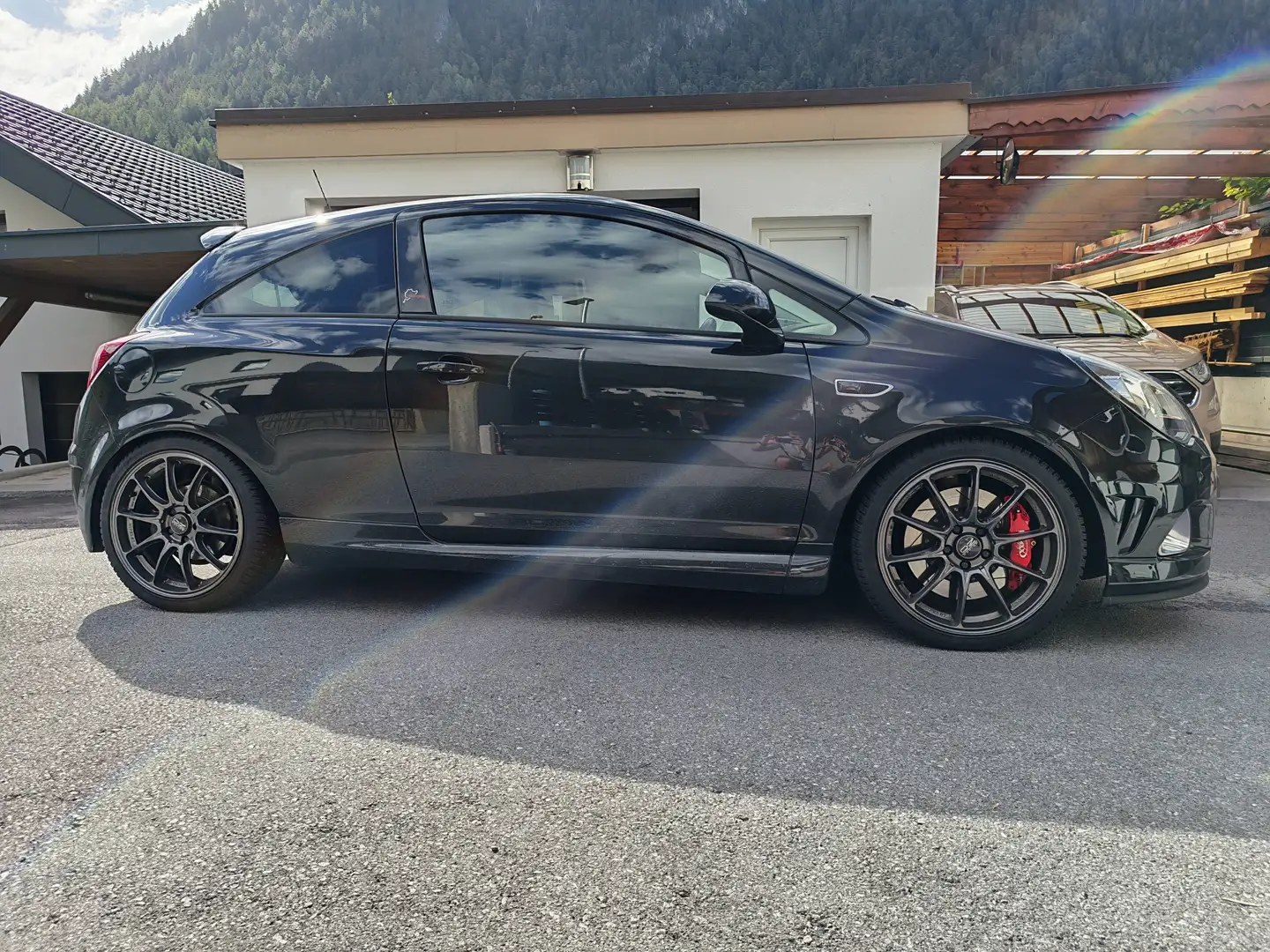 Opel Corsa Corsa 1,6 OPC Nürburgring Edition Nürburgring Edition Schwarz - 2