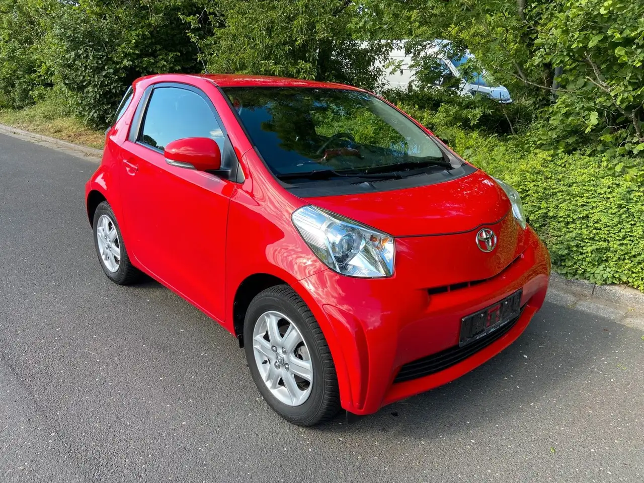 Toyota iQ