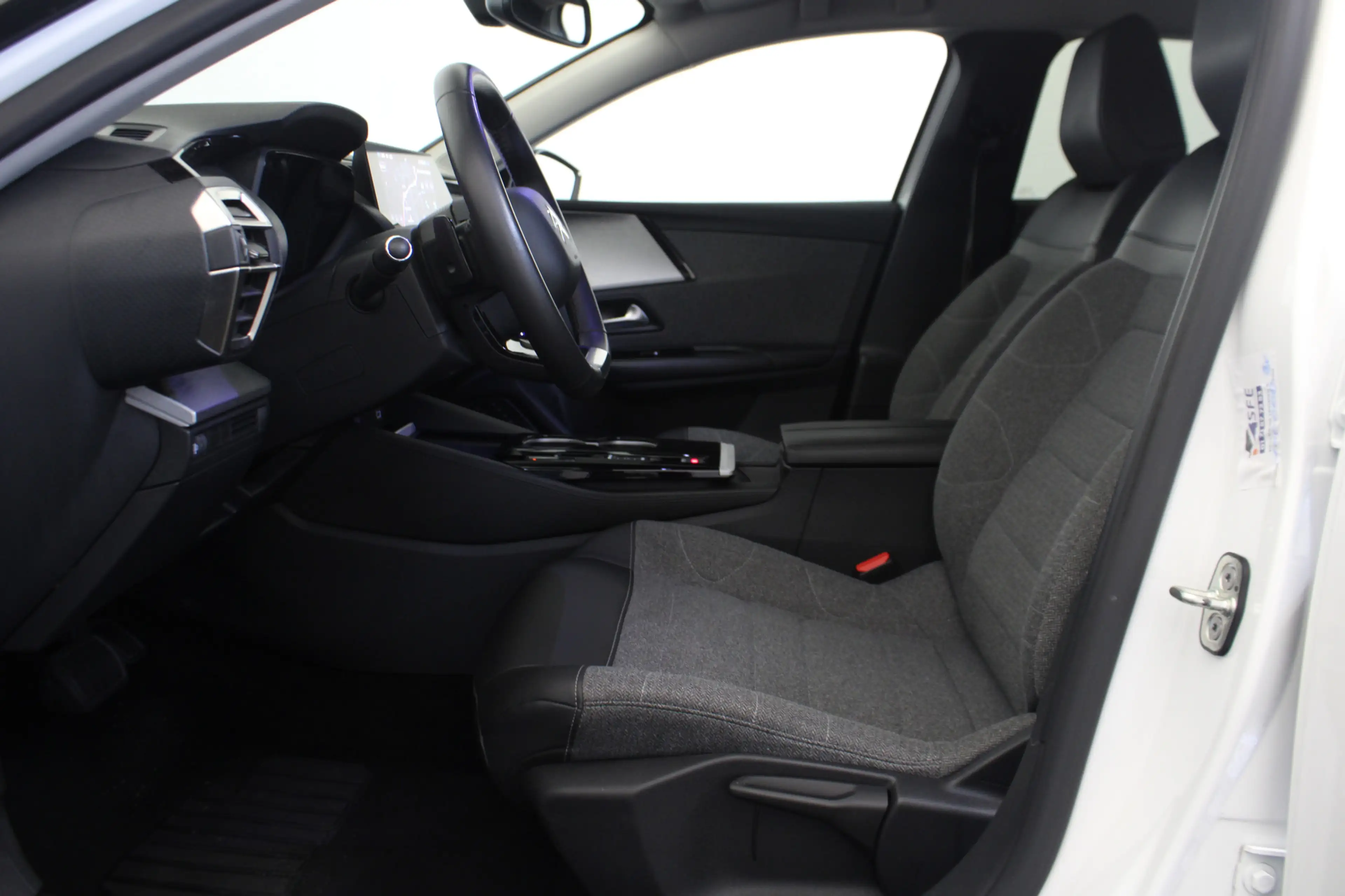 Citroen C5 X 1.2 PureTech Feel — photo 15