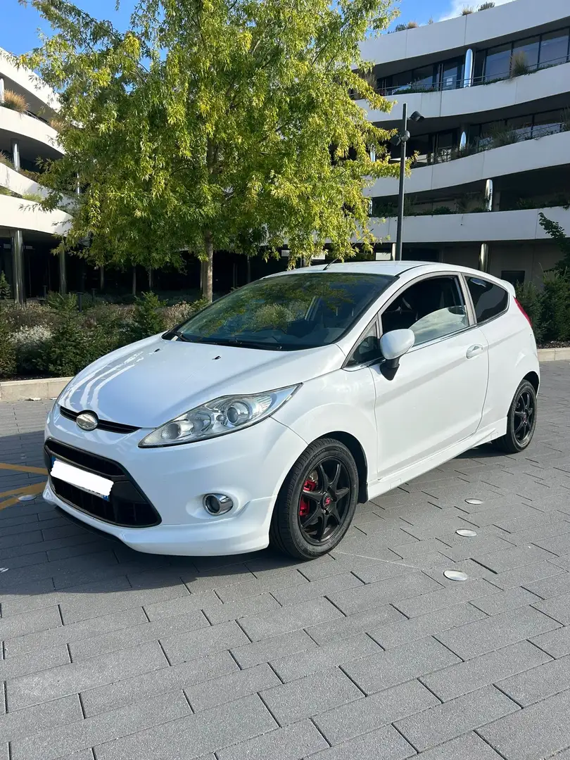 Ford Fiesta 1.6 TDCi 90 Sport - 1