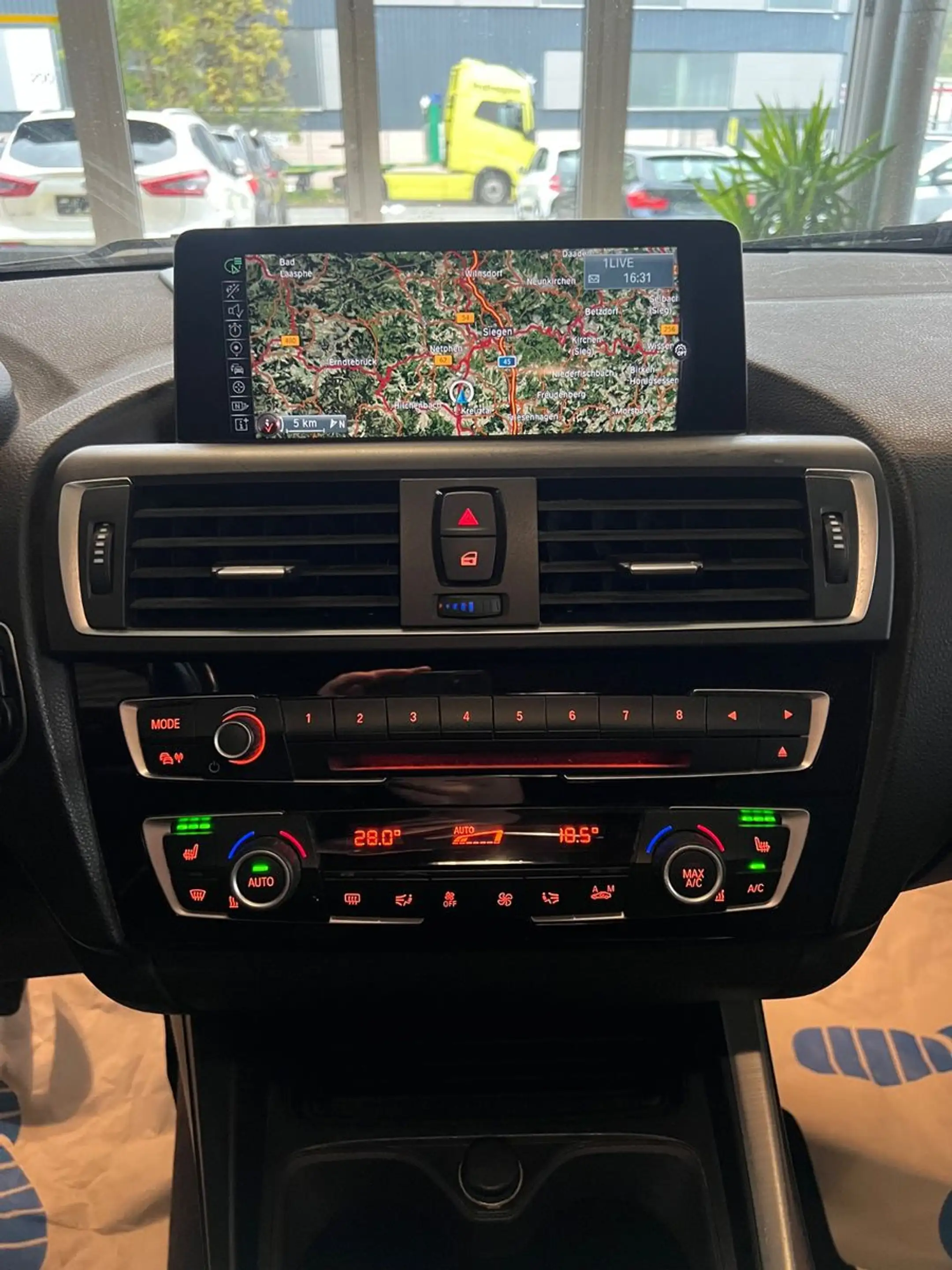 BMW 120 i M Sport Paket *NAVI *SITZHEIZUNG — photo 11